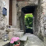 Apartman Cozy Flat In Pedestrian Old Village San Siro