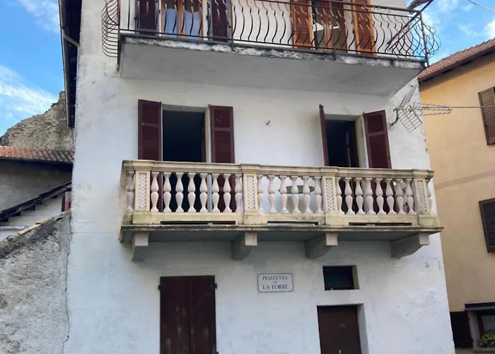 Cozy Flat In Pedestrian Old Village Apartment