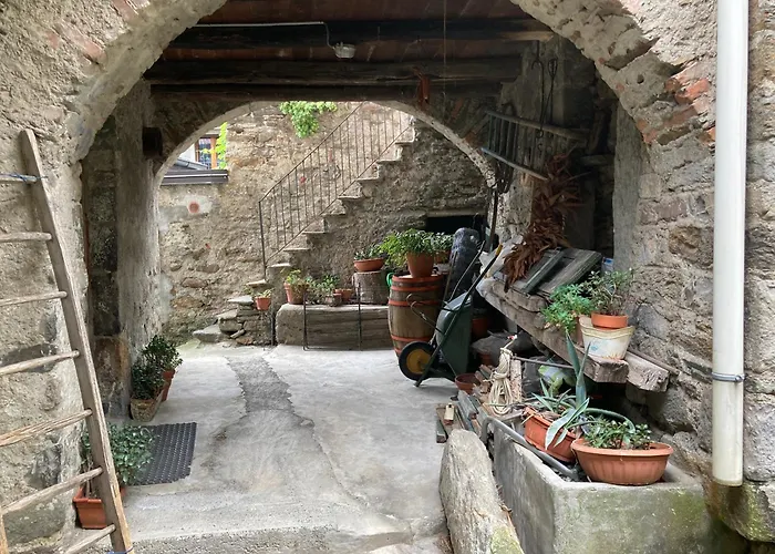 Daire Cozy Flat In Pedestrian Old Village San Siro (Lombardy)